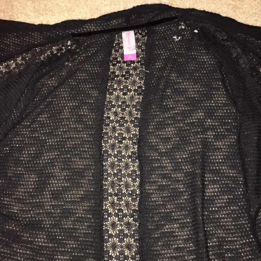 Sweater - Picture 3 of 4